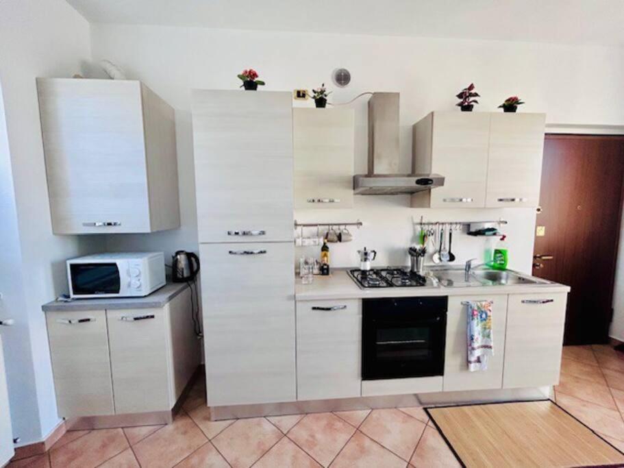 Casa Lucia A Carugoアパートメント エクステリア 写真