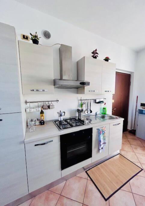 Casa Lucia A Carugoアパートメント エクステリア 写真